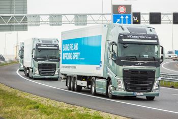 truckplatooning foto Shutterstock